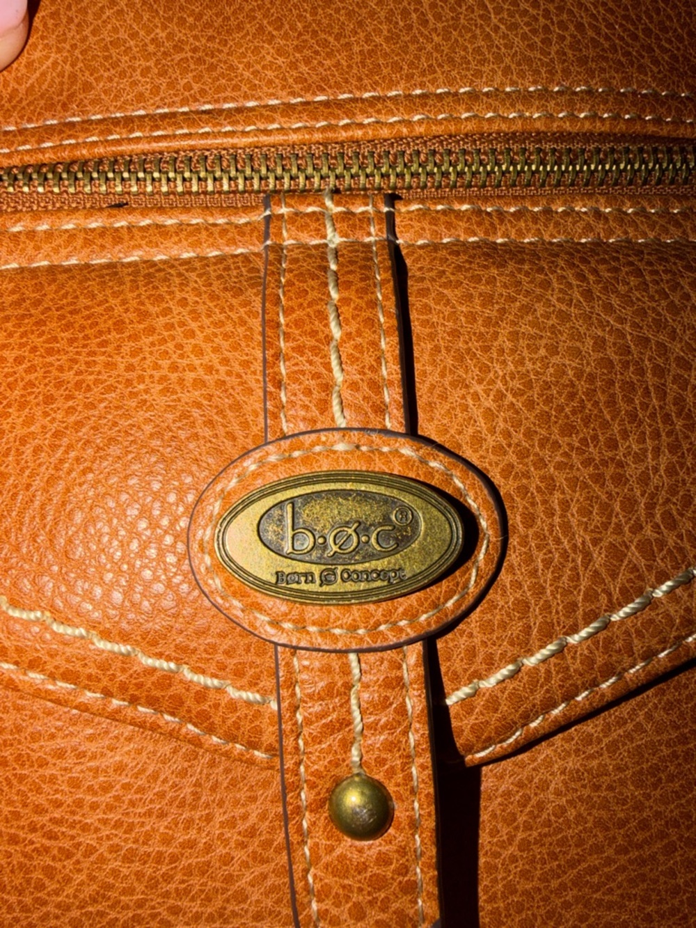 Classic Women's Crossbody Bag in Tan - Picture 3 of 5